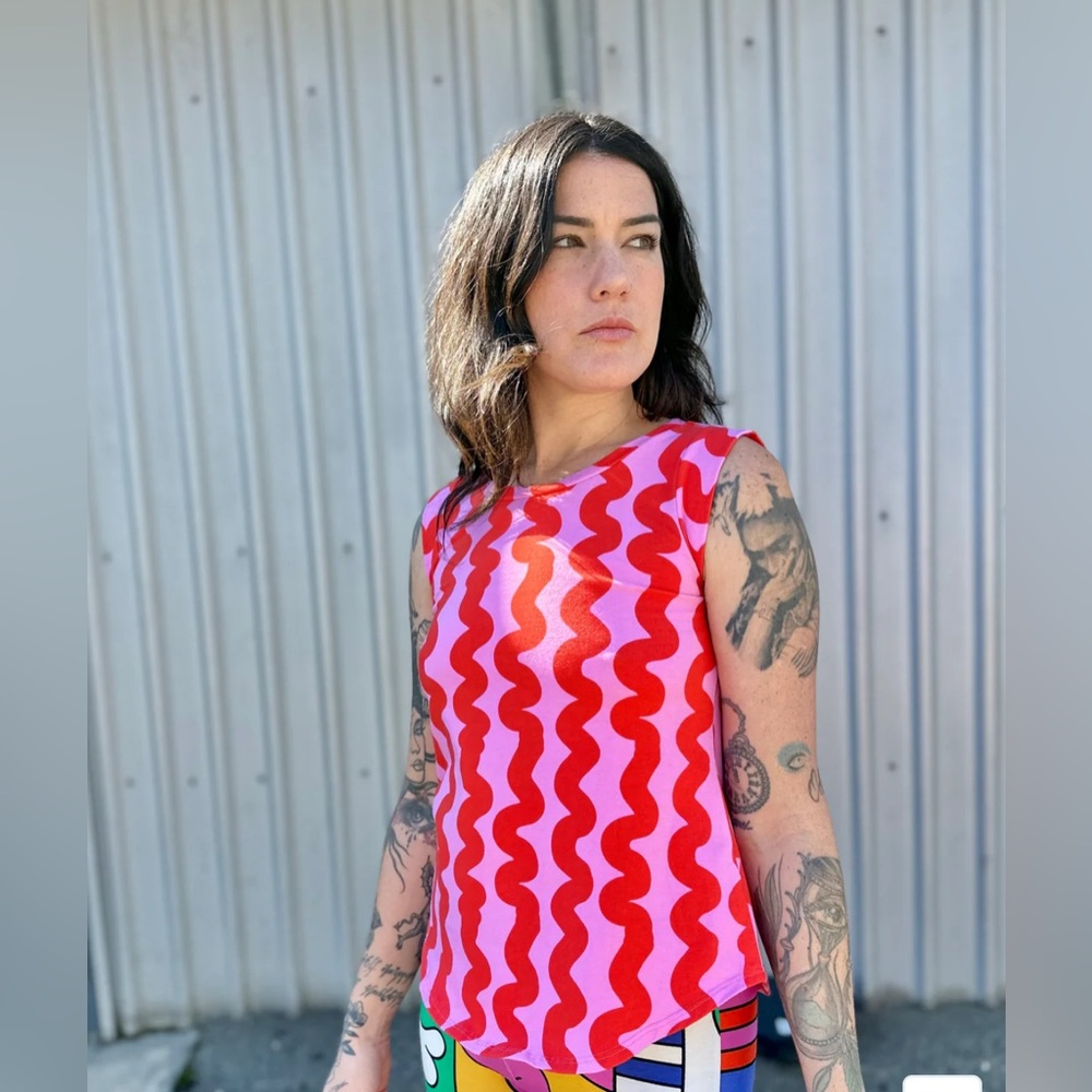 Nooworks Muscle tee in Squiggle